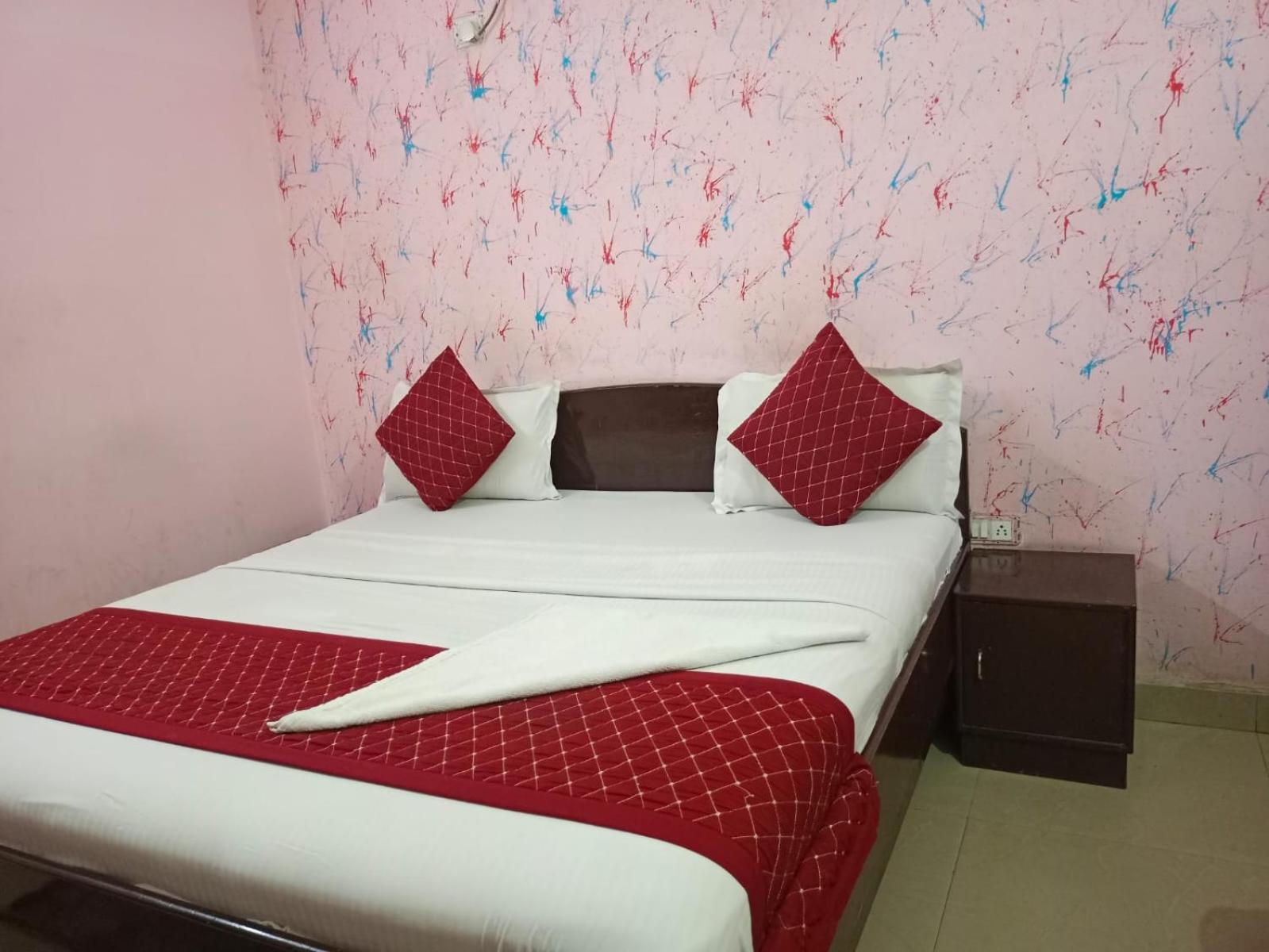 Airport Hotel Pariksheet Inn Nueva Delhi Exterior foto