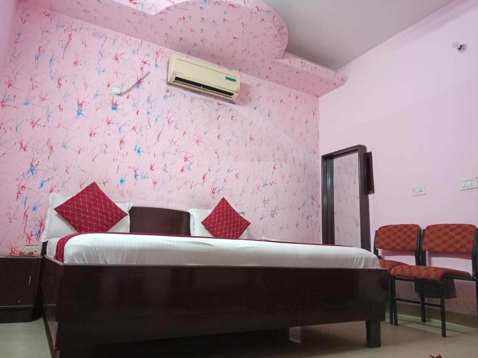 Airport Hotel Pariksheet Inn Nueva Delhi Exterior foto
