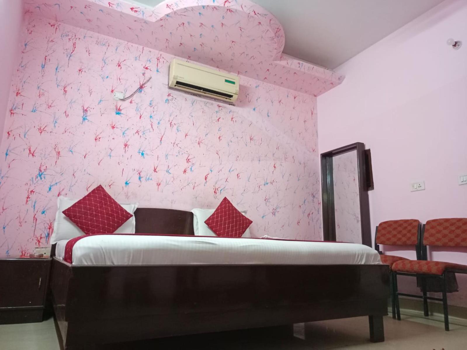 Airport Hotel Pariksheet Inn Nueva Delhi Exterior foto